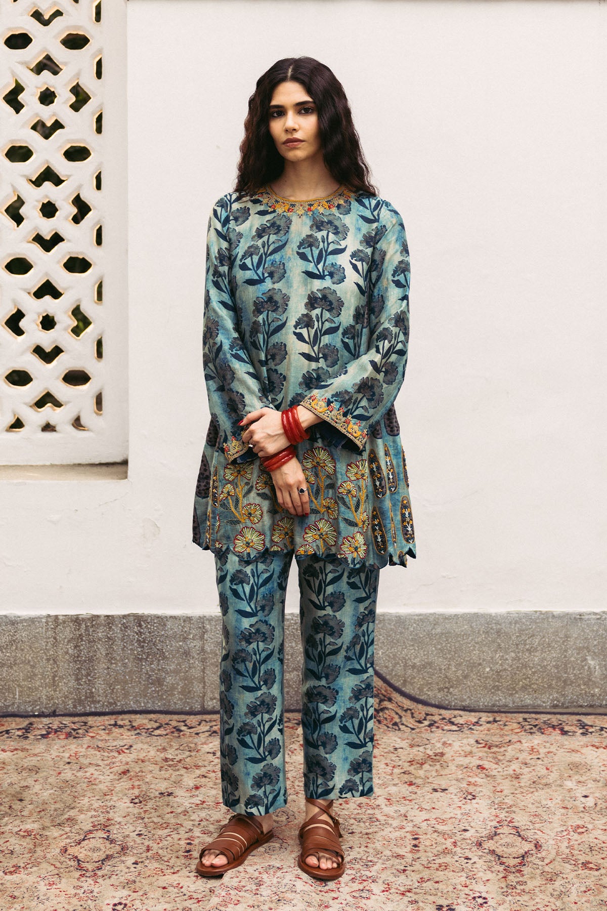 Indgo Printed Higlighted Hem Short Kurta with Printed Pants