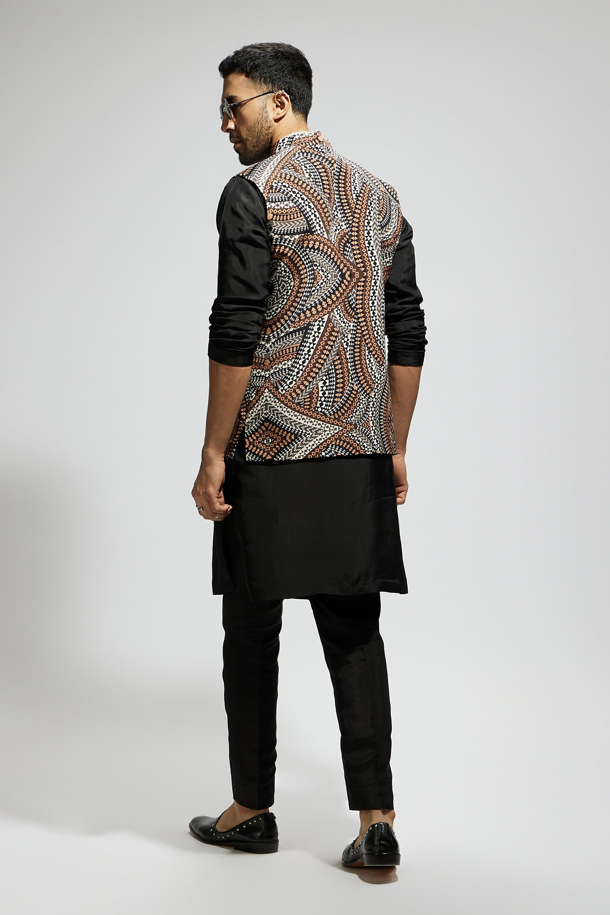 Zentangle Printed Bundi with Black Solid Kurta with Pants