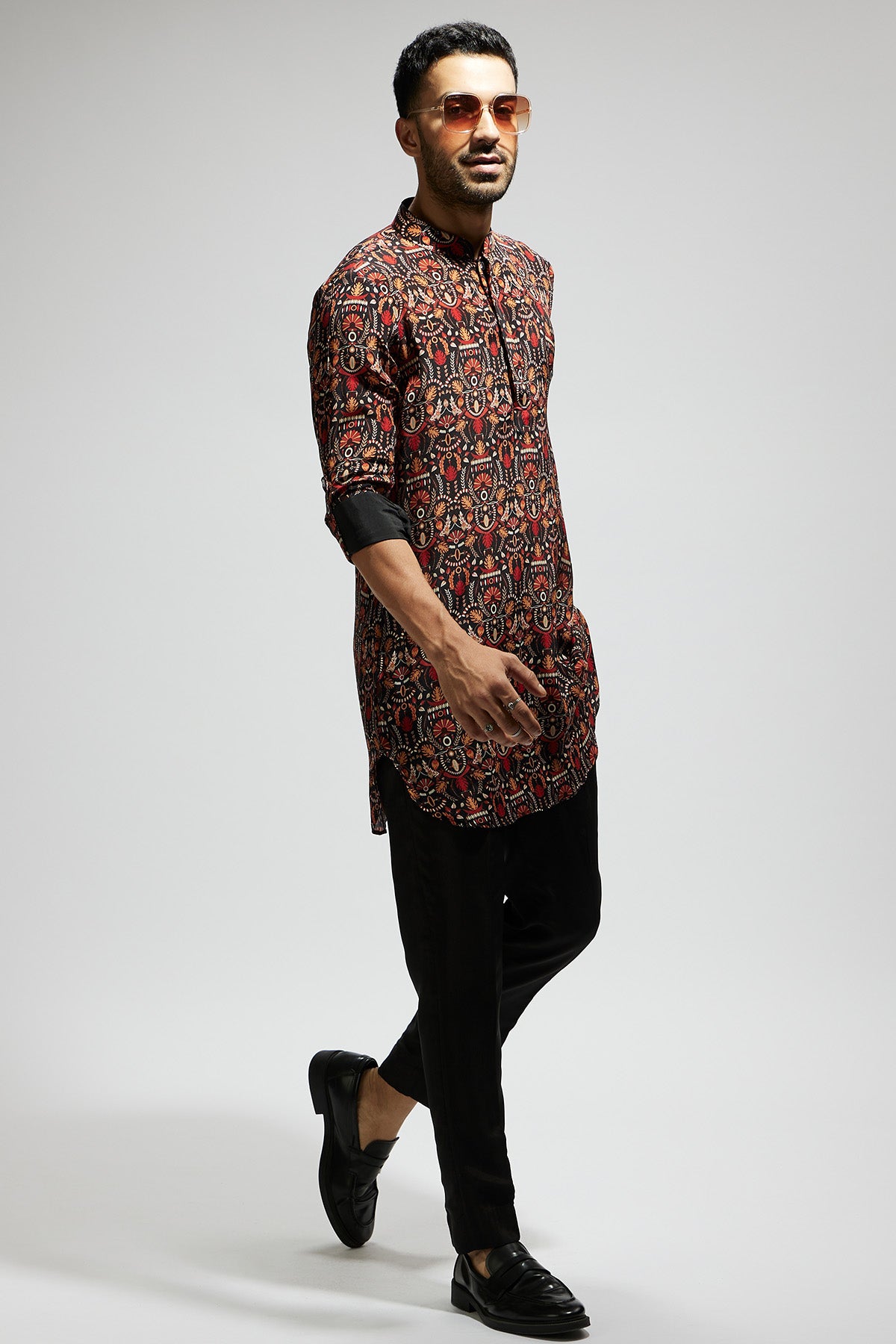 Black Leaf Jaal Print Rolled up Sleeves Kurta