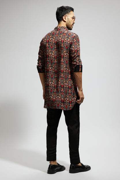 Black Leaf Jaal Print Rolled up Sleeves Kurta