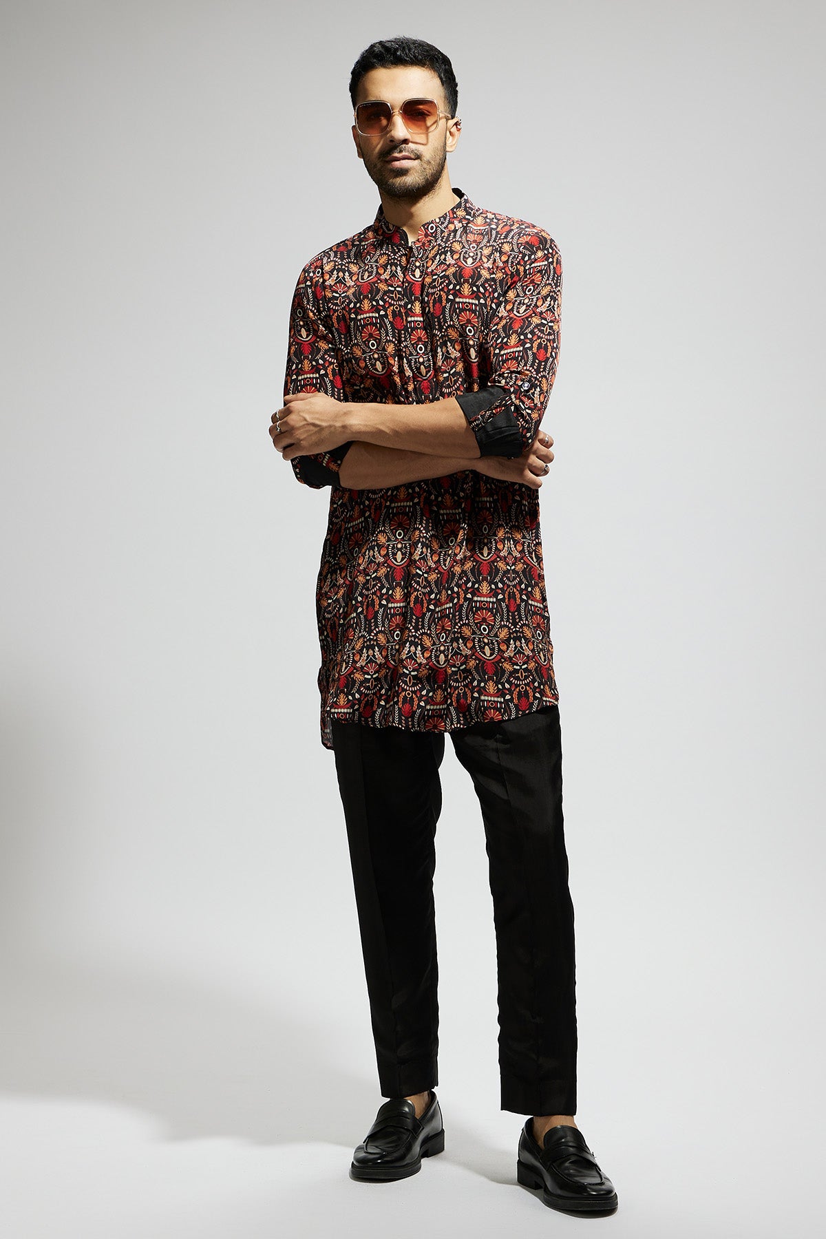 Black Leaf Jaal Print Rolled up Sleeves Kurta