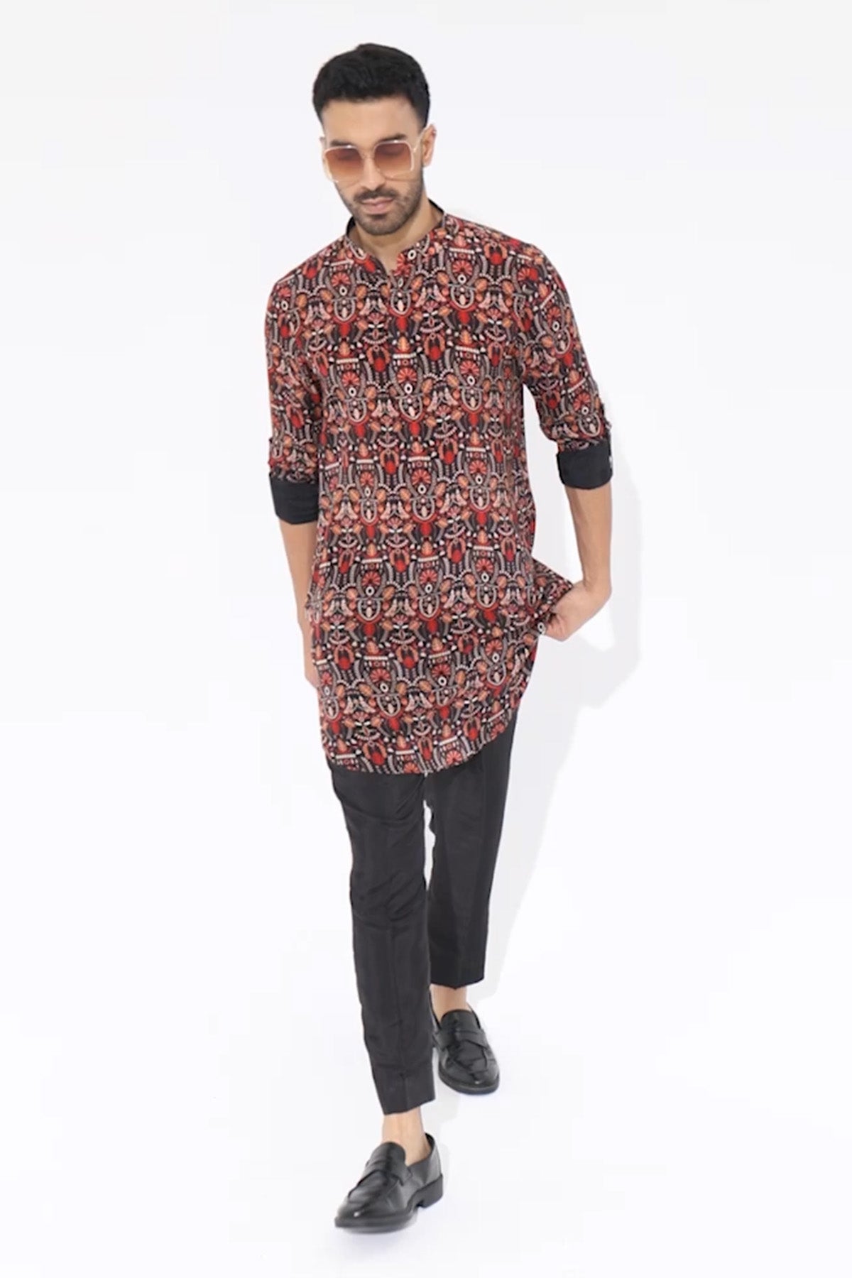 Black Leaf Jaal Print Rolled up Sleeves Kurta