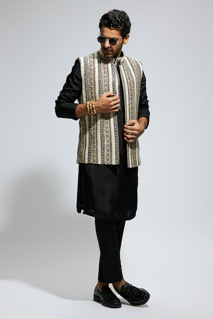 Ivory Threadwork Embellished Bundi