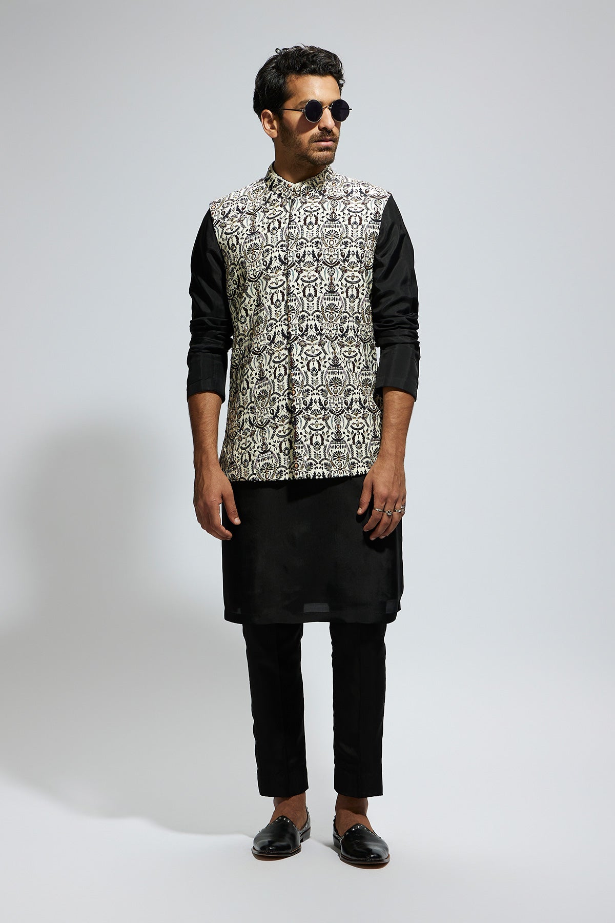 White Leaf Printed Bundi with Kurta and Pants