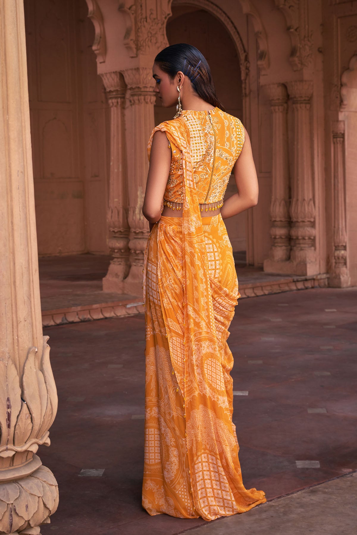 MUSTARD THIKRI PRINT & HIGHLIGHTED SAREE SET