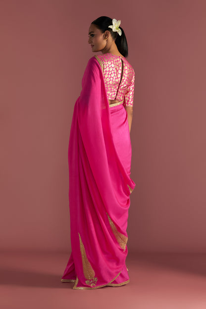 Magenta 'Paan-Patti' Saree