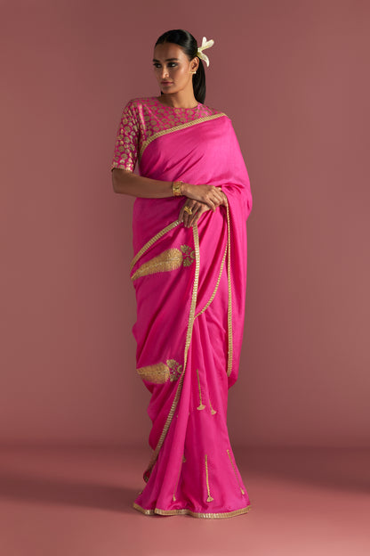 Magenta 'Paan-Patti' Saree