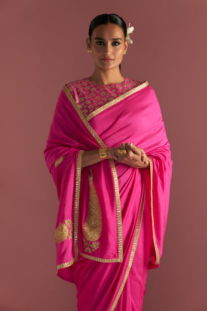 Magenta 'Paan-Patti' Saree