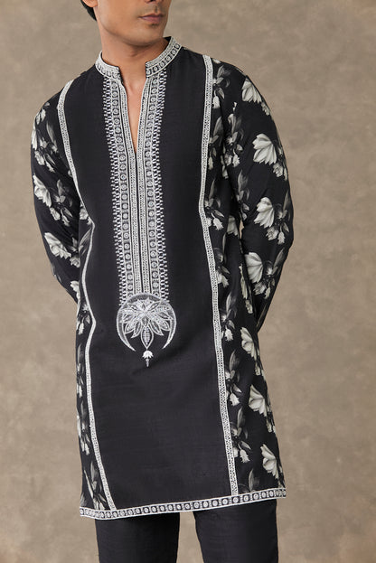 Black Chaand Kurta