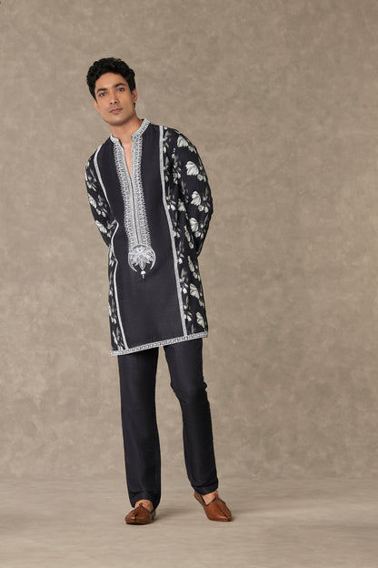 Black Chaand Kurta