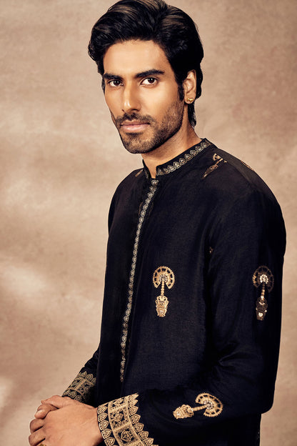 Black Traveller's Palm Jacquard Kurta