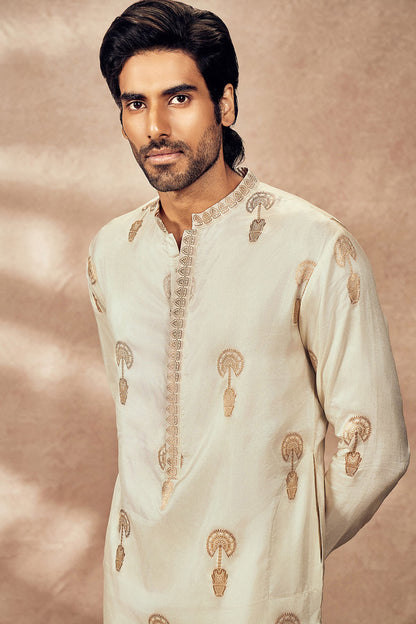 Ivory Traveller's Palm Jacquard Kurta