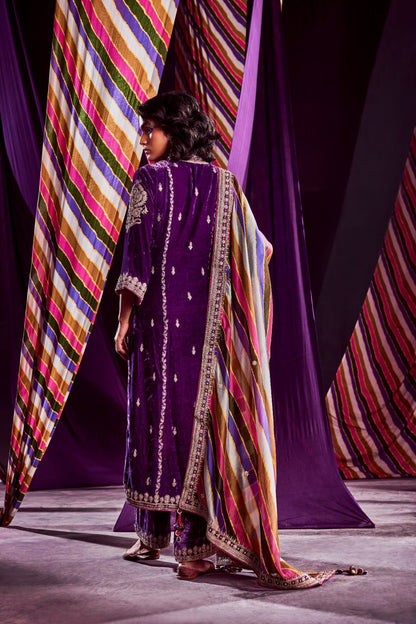 Velvet Kurta With Pants & Dupatta