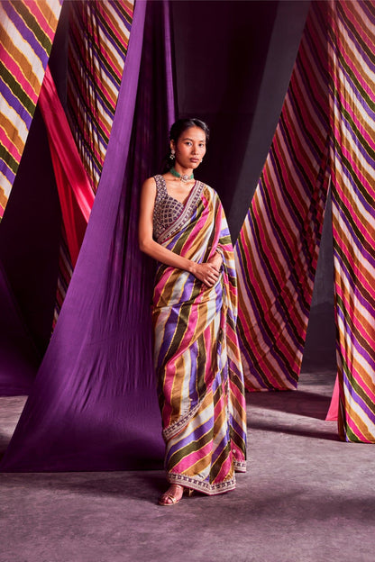 Stripes Printed Saree Paired With Blouse