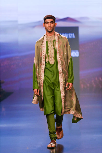 Kurta With Pants And Dushalla