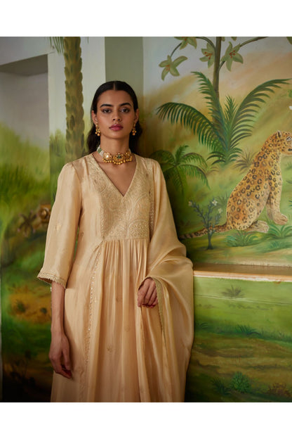 Buttercup  Resham Work Neckline Paired With Kurta & Dupatta